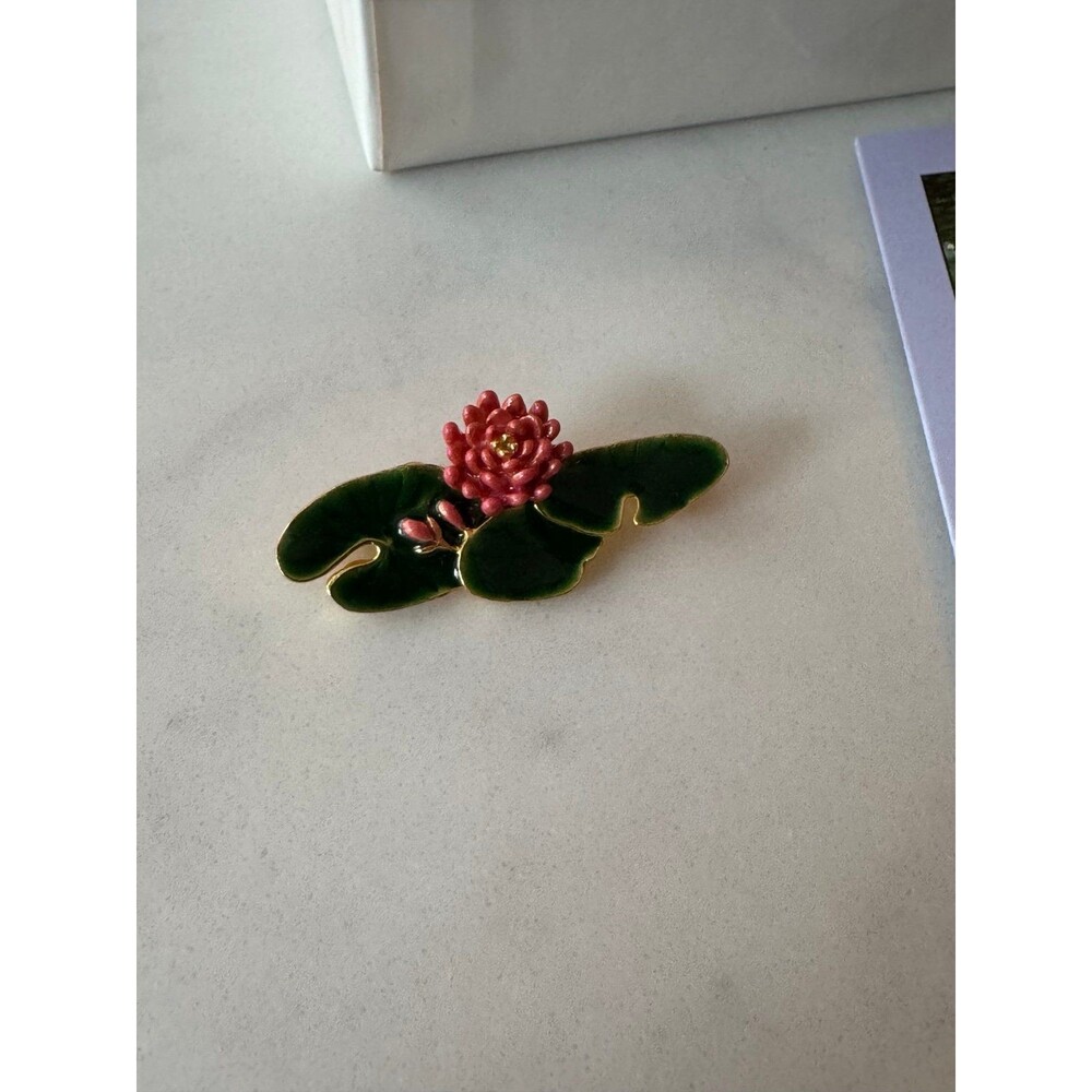 Vintage MFA museum Of Fine Arts Enamel Water Lily Lotus Brooch Claude Monet Pin